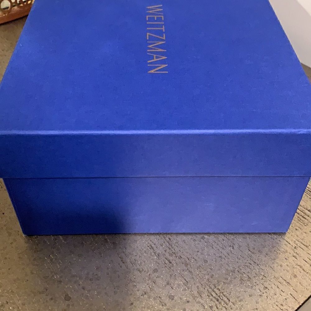 Stuart Weitzman shoe box - Picture 3 of 6